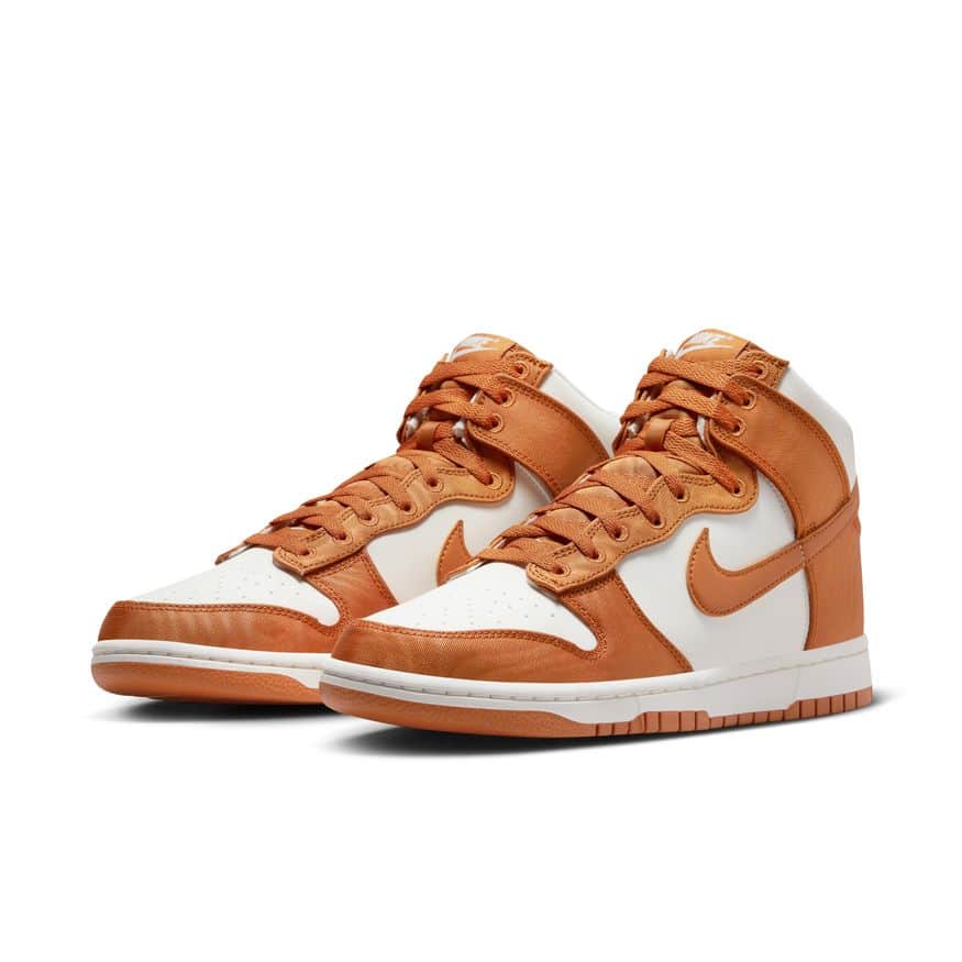 のインスタグラム：「・ 【5/7 Release】  NIKE DUNK HI RETRO SE DV7223-800 ￥16,500  ＊お一人様1点までとさせて頂きます。 ＊お電話や店頭でのお取り置きなどは承れませんので予めご了承ください。  【オンライン販売】  5/9　ABC-MART GRAND STAGE ONLINE STORE  https://gs.abc-mart.net/calendar/?utm_source=FB&utm_medium=social&utm_campaign=DV7223-800  #abcmart #abcマート #ABCGS #NIKE #ナイキ #dunk #ダンク #sneakers #sneakernews」