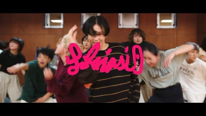 yurinasiaのインスタグラム：「🏠　😵💥🤛🏻 @jabbklab friday yurinasia lesson  choreographer @yurinasia  撮影映像制作 @ayumugugu  music @dosmonostres   dancer @yurinasia  @cocoroyen  @rioparasite  @peco_ji  @harutop__zic1220  @___orta___  @killa_kkiillaa  @skma_of  @tomibunbun  @____.tsubaki._____  @rasen_rn  #jABBKLAB #dance #hiphop #hiphopとは #ねぇ誰かが家の前で喧嘩してるよ」