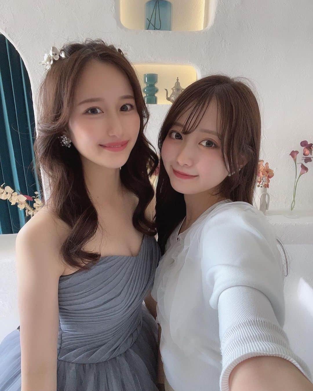 のインスタグラム：「姉の前撮りに同行しました💍♡ 結婚式はまだです 今までで1番綺麗で幸せそうな姿を見れて、 嬉しかった☺️  今日でGW終わりですね😿 明日からも頑張ろう💼 #前撮り #結婚式前撮り #姉妹」