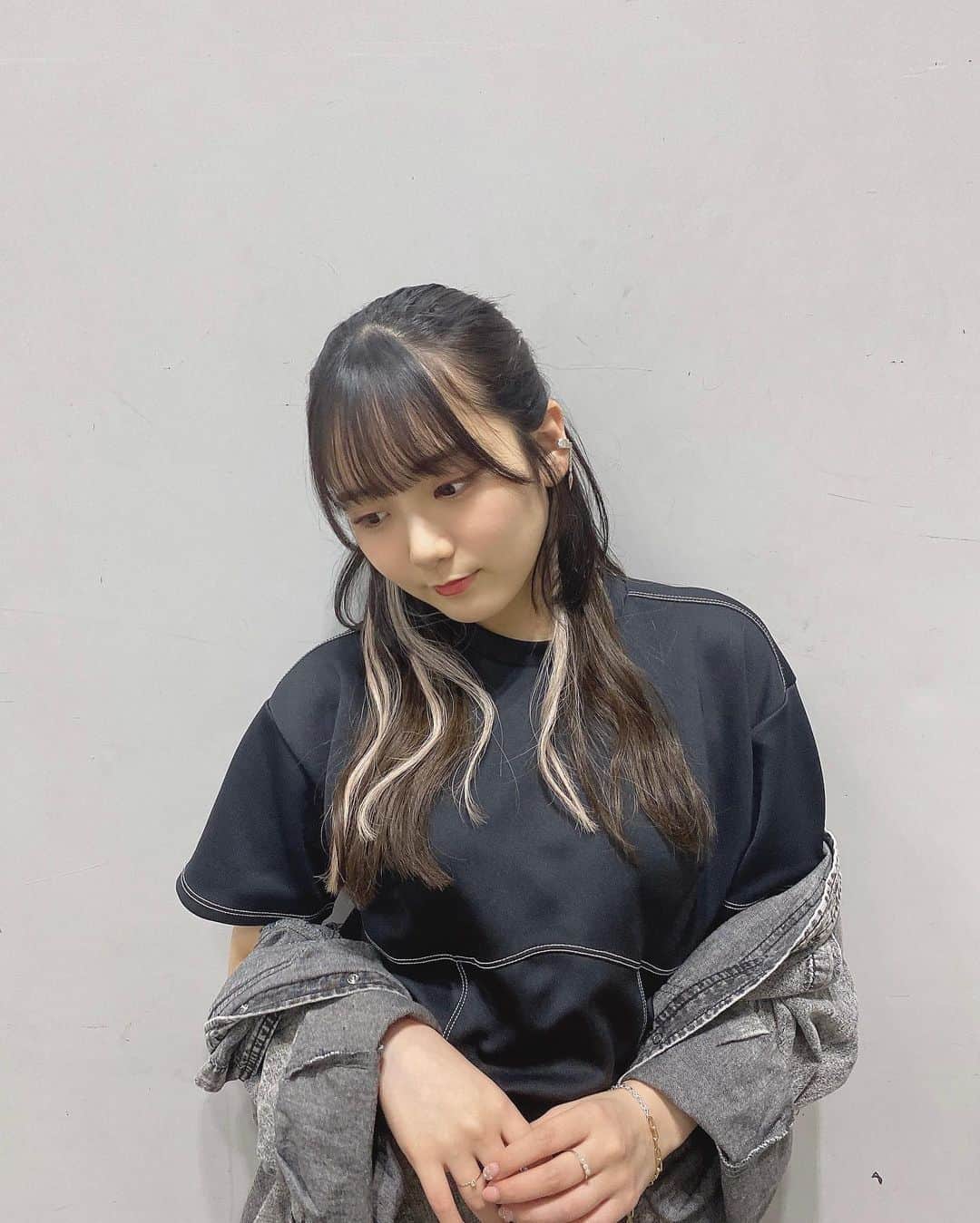 田口愛佳さんのインスタグラム写真 - (田口愛佳Instagram)「この髪型の評判が良すぎて 自分でも変えたくなくなってきた」5月7日 21時34分 - t_manaka.12