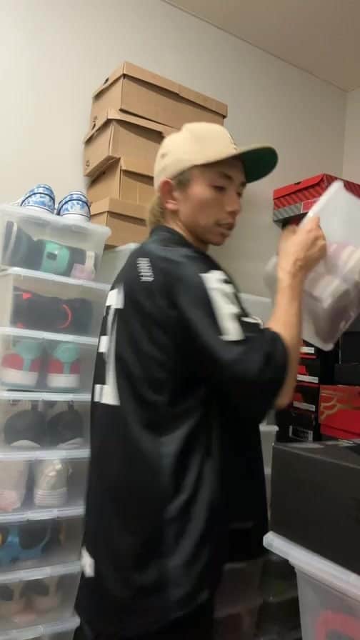 KING-MASAのインスタグラム：「スニーカー部屋」