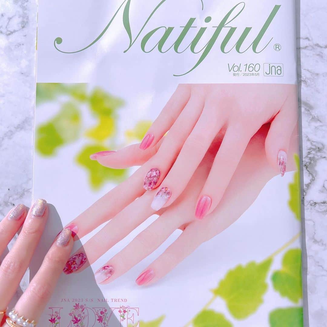 なかやまちえこさんのインスタグラム写真 - (なかやまちえこInstagram)「日本ネイリスト協会会報誌 Natiful vol.160⠀ @jna_official ⠀ ⠀ ネイルチップ制作させていただいています！⠀ テーマは『LOVE』でした。⠀ ⠀ もこもこネイル♡⠀ ⠀ @pregel.jp #nail #nails #nailart #ネイル #美甲 #ネイルアート  #japanesenailart #manucure #japanesenails #manicurist #gelnails #أظافر #네일아트 #미용  #เพ้นท์เล็บ #artedeuñas #เพ้นท์เล็บเจล #ジェルネイルデザイン #ネイルデザイン #nagelkunst #love #もこもこネイル」5月7日 21時48分 - chiekonakayama