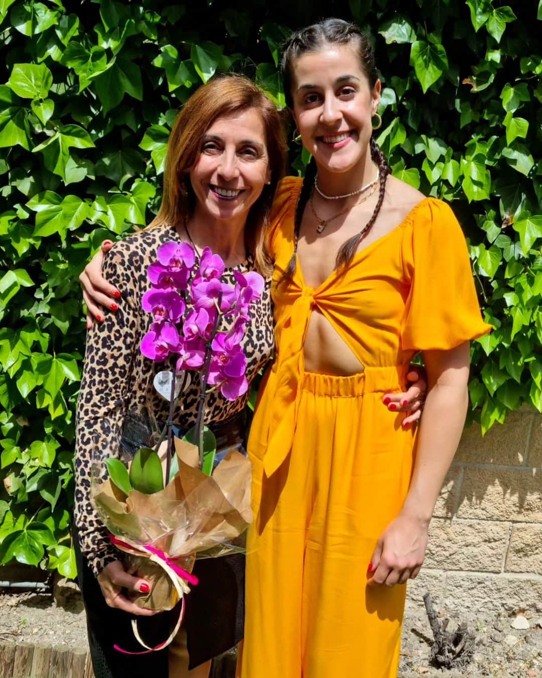 キャロリーナ・マリンのインスタグラム：「Feliz día a mi apoyo más incondicional, a mi referente. Te quiero mamá ♥️」