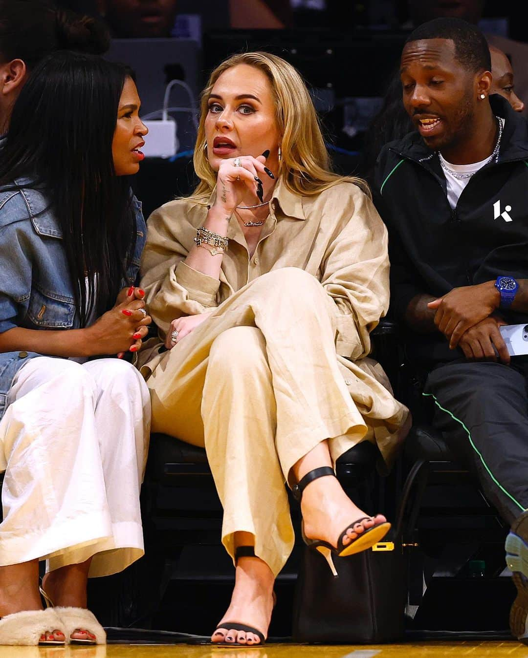 Just Jaredさんのインスタグラム写真 - (Just JaredInstagram)「Kim Kardashian, Nia Long, Adele and Leonardo DiCaprio are just some of the celebs who sat courtside at the Lakers playoff game over the weekend. Tap this picture in the LINK IN BIO to see who else attended! #KimKardashian #Adele #LeonardoDiCaprio Photos: Getty」5月7日 21時54分 - justjared