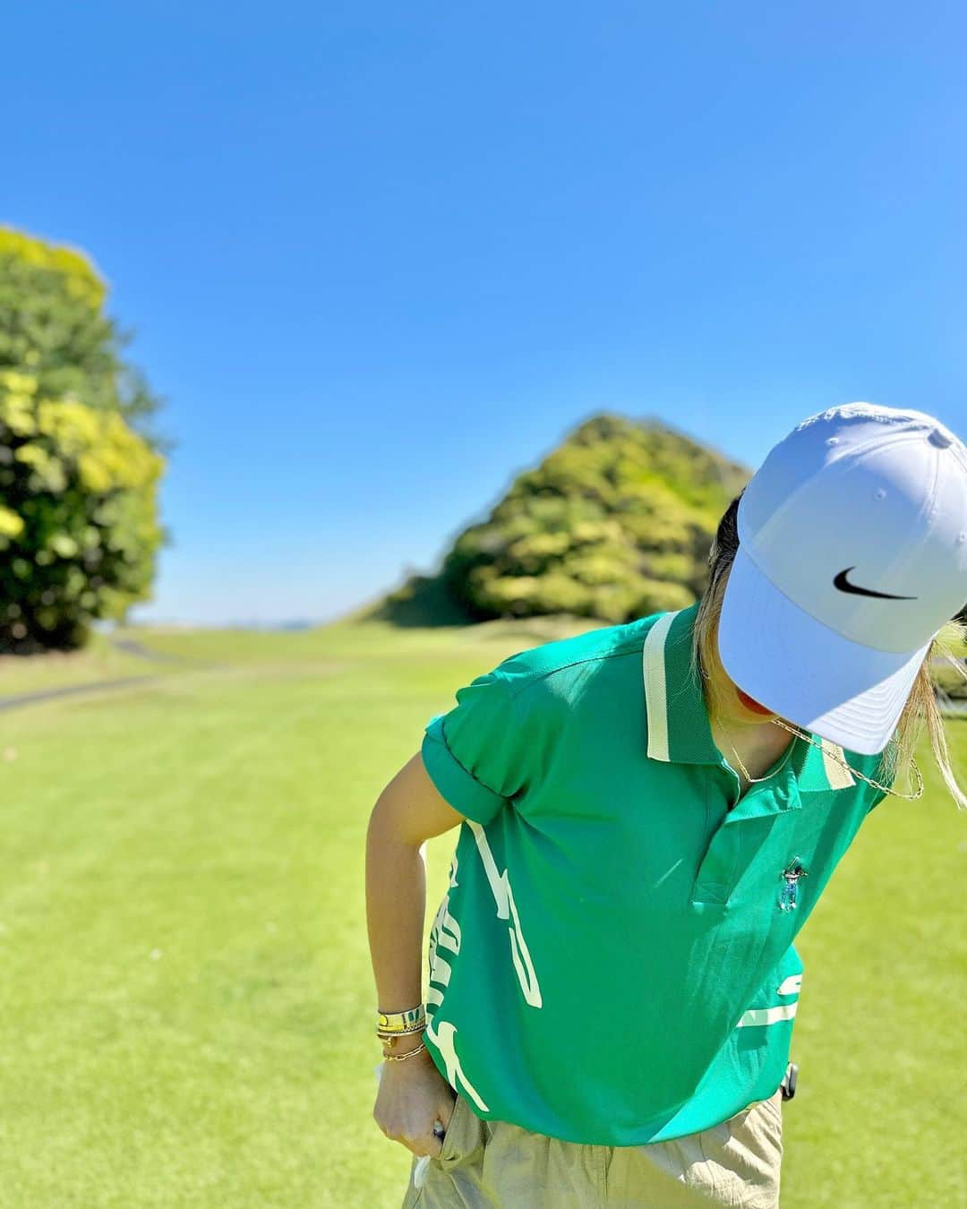 月本えりさんのインスタグラム写真 - (月本えりInstagram)「@eastsidegolfjapan  @eastsidegolf  I love the mentality of eastside golf🔥 Grails見てみて‼️ まじでかっこいいしEastside golfがさらに好きになる🔥 私、そういうのにすぐ影響されて🤣 ブランドのこと色々知ると、さらに好きになる✨ 私も自分らしいスタイルで✊  #beauthentic #eastsidegolf #golf #ゴルフ #jordanshoes #jordangolf #fashion #sneakers  #bemyself」5月7日 22時03分 - eritsukimoto