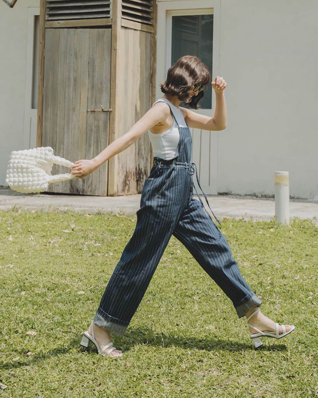 Kerinaのインスタグラム：「Gracegift X Kerina❤️ 2023ss全新聯名鞋登場啦！ 為大家呈上這次非常滿意的作品  這次除了有去年的熱銷款新色回歸之外 還有三款全新的款式 從平底鞋到跟鞋 拖鞋、涼鞋到包頭跟鞋 因應各種服裝搭配都能找到適合的鞋款唷  5/8(一)10:00官網正式開賣 （新品全面85折優惠價） 5/9(二)實體門市開賣 📍忠孝sogo B1F/敦南概念店  官方LINE輸入→KERINA 也可享85折優惠價唷  @gracegifttw #薛妞聯名鞋 #gracegiftxkerina」