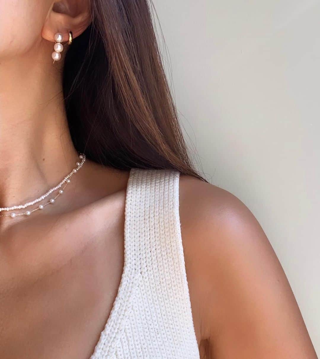 M I Z U K Iのインスタグラム：「Most Loved 💕  Shop MIZUKI’s Most Loved Pearls on www.mizukijewels.com  #mizuki #mizukijewels #mizukijewelry #seaofbeauty #essentials #pearls #modernpearls #safetypin  #earrings #most  #loved」