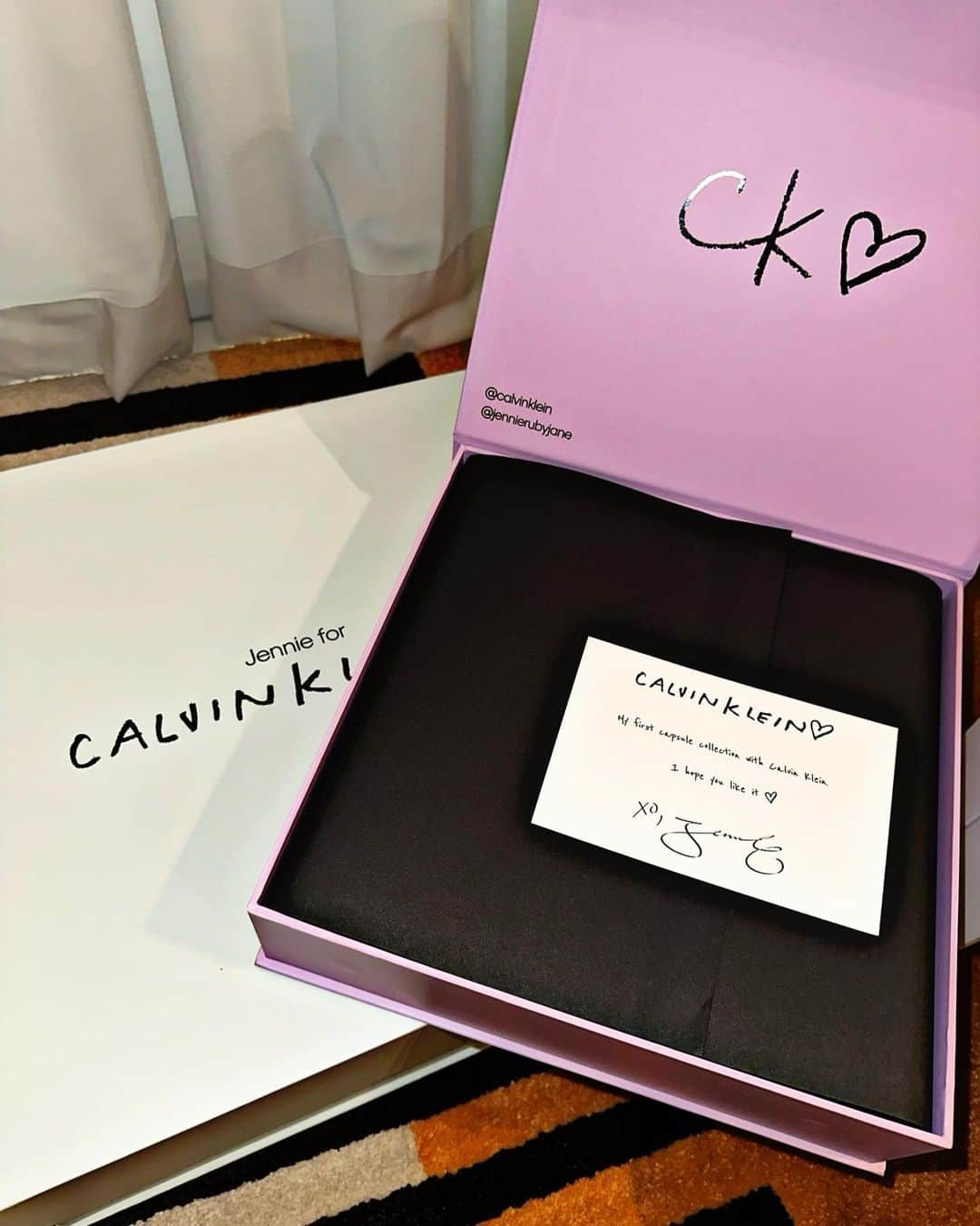 ダラ さんのインスタグラム写真 - (ダラ Instagram)「Gift from Calvin Klein 🎁 @calvinklein」5月7日 22時44分 - daraxxi