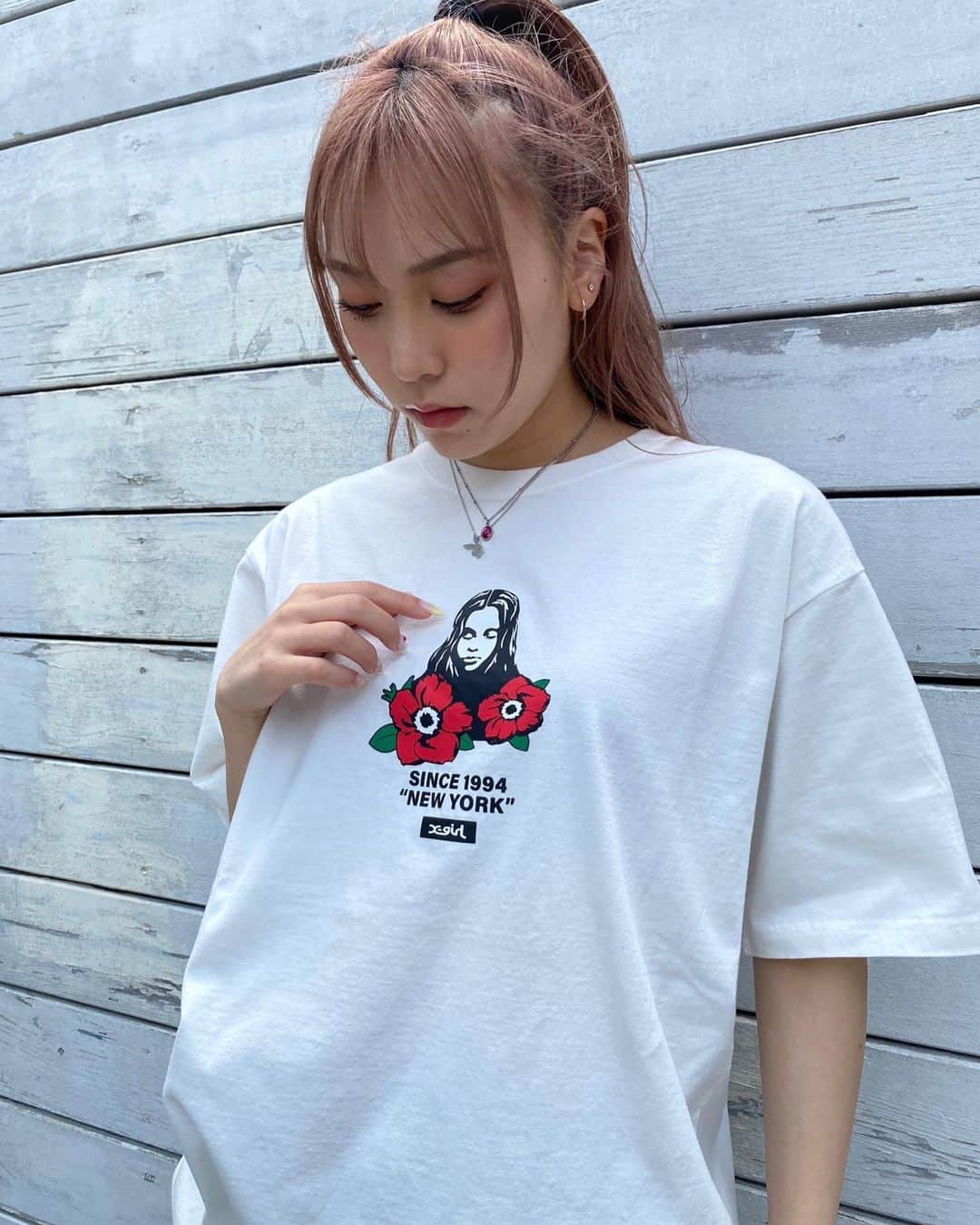XGIRL_ootdのインスタグラム：「#xgirl_ootd @abibii92 160cm 　 X-girl store STAFF 　 ----------------------------------------------- ▪️FLOWER FACE S/S TEE ￥6,050(税込) ▪️TWILL EASY PANTS ￥9,900(税込) -----------------------------------------------  #xgirl #xgirljp #エックスガール #ストリートコーデ #ストリート系女子 #ストリート女子 #ストリートファッション #夏コーデ #tシャツ #tシャツコーデ #y2k #y2kファッション #y2kstyle」