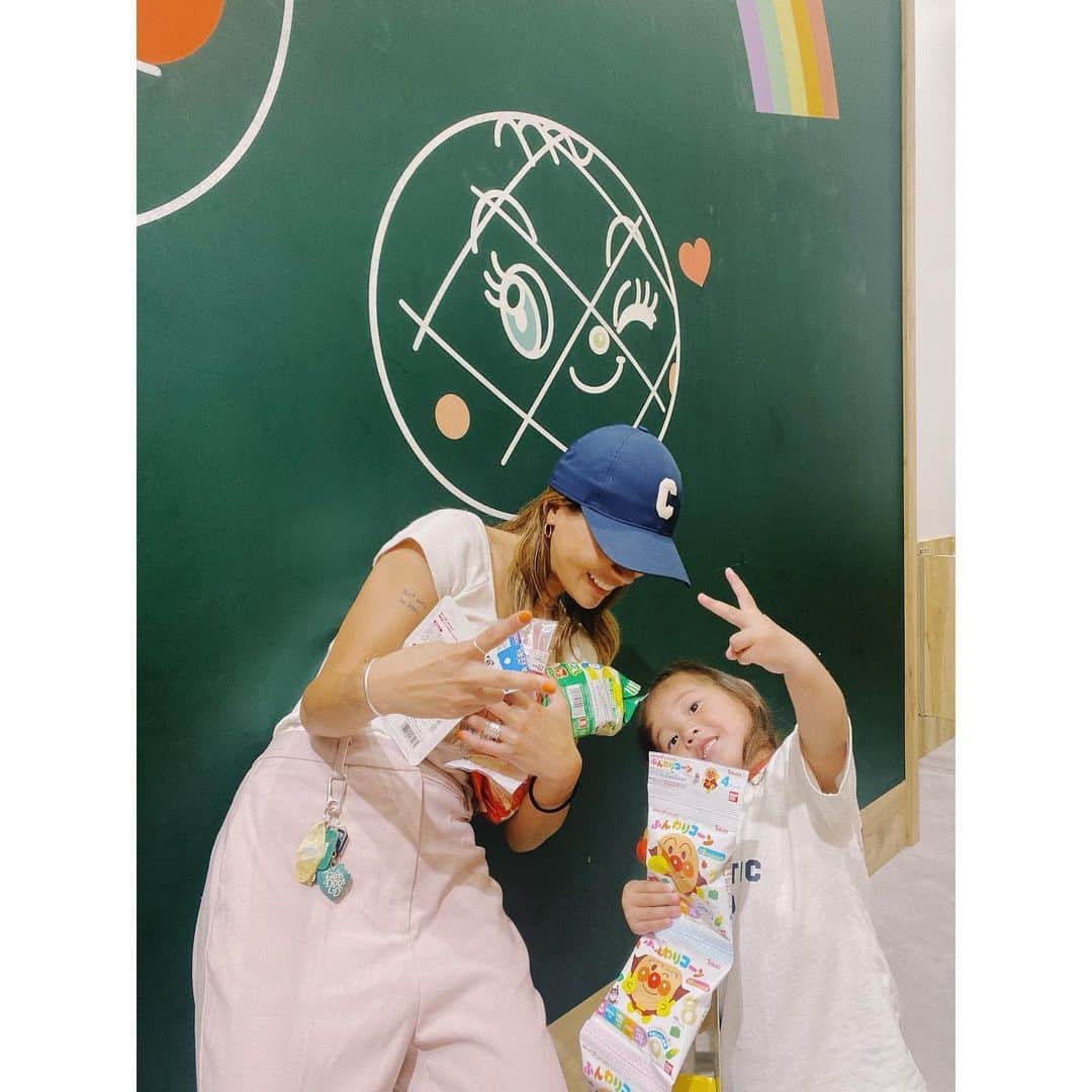馬詰まほさんのインスタグラム写真 - (馬詰まほInstagram)「@yokohama_anpanman   🦸🏽‍♂️😈🍞🍛🍈❤️‍🔥 #愛と勇気だけが友達さ   #anpanman_club® #yokohama #♡」5月7日 23時05分 - mahorin.1993