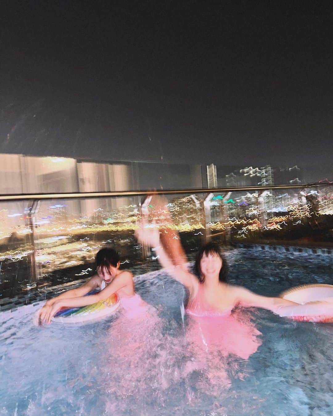 ユ・ボファさんのインスタグラム写真 - (ユ・ボファInstagram)「수영은 너무 행복해🌃🤿 다시 수영시작해야지 히히🥰🇻🇳」5月7日 23時07分 - yoobohwa