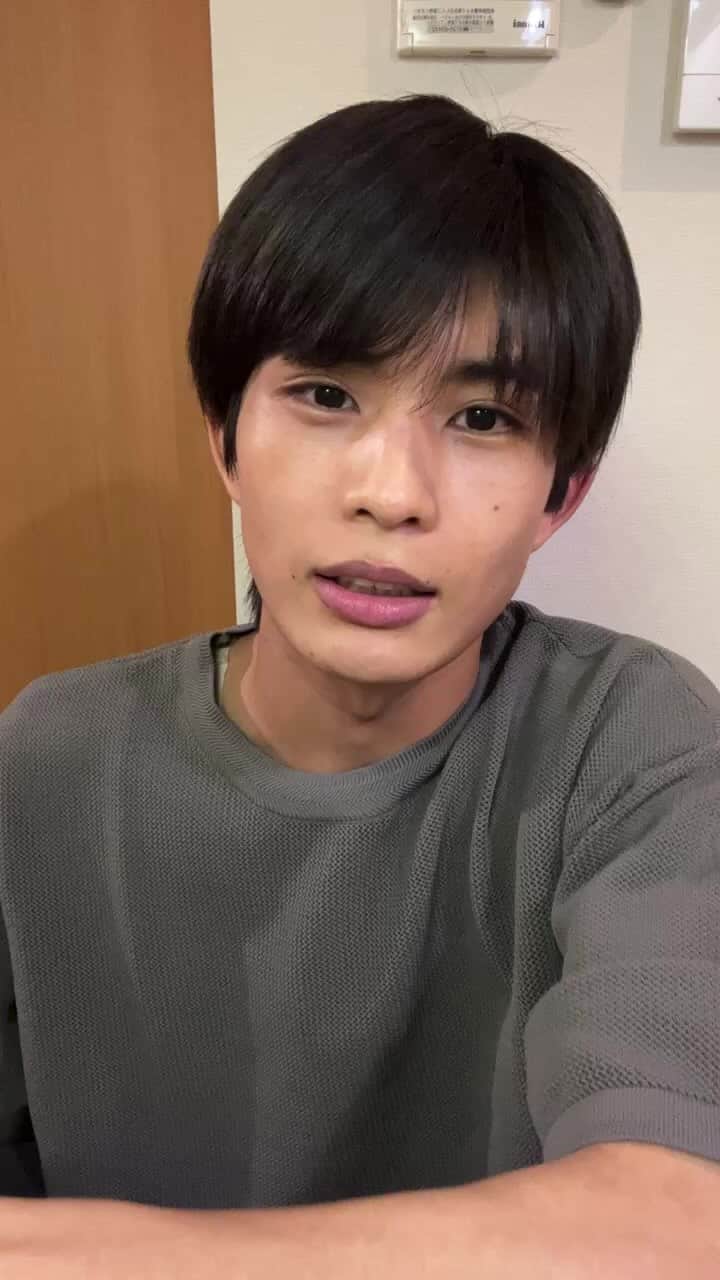 柊太朗のインスタグラム：「りゅうにふられました。」