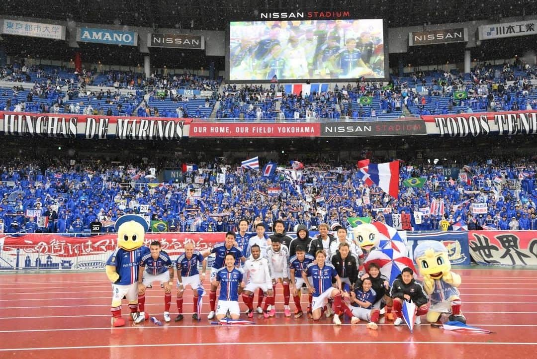 畠中槙之輔さんのインスタグラム写真 - (畠中槙之輔Instagram)「_ vs kyoto 4-1 win○ 雨の中最高の応援ありがとうございました！🔥 まだまだこれから🔴⚪️🔵 #マリノスファミリー #fmarinos #横浜Fマリノス #newbalance #ZAMST」5月7日 23時13分 - hatanaka_shinnosuke