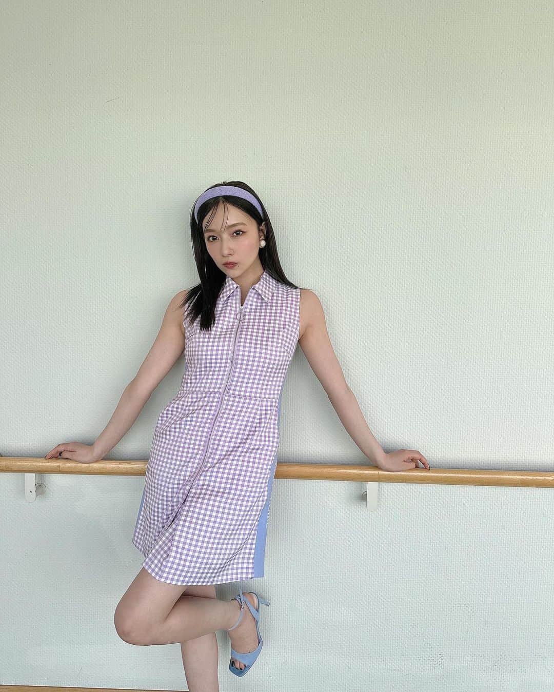 村瀬紗英さんのインスタグラム写真 - (村瀬紗英Instagram)「#dailylook SAPPORO COLLECTION Rayステージありがとうございました(:  今日は大好きな、むらせき色の衣装だった💜🪽 見届けてくれた皆様ありがとうございました☺️  舞台袖でのさえさえ📸👭🏻✌🏻 #sapporocollection #Ray #札幌」5月7日 23時25分 - saepiiii.m