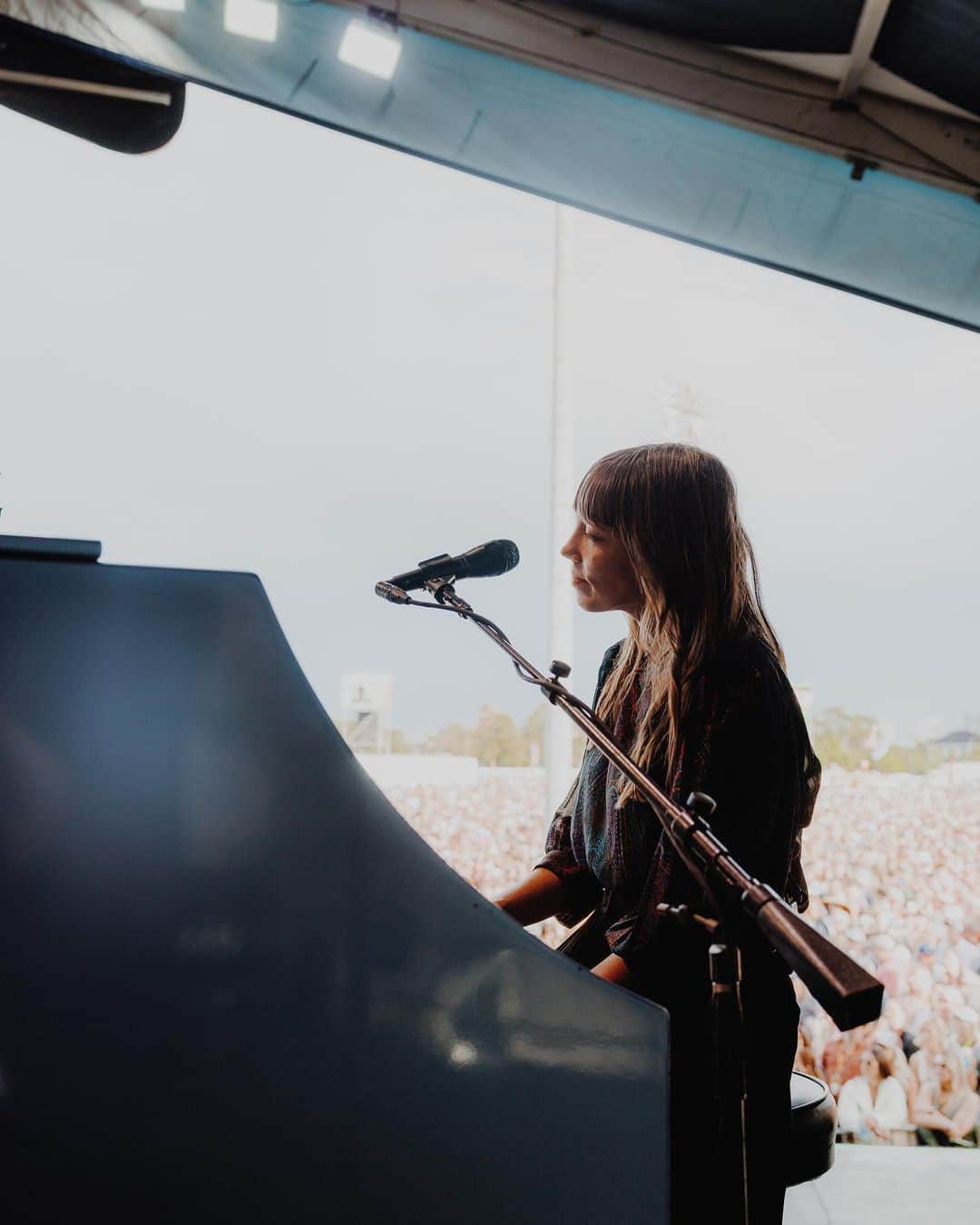 The Lumineersさんのインスタグラム写真 - (The LumineersInstagram)「A great day and a great crowd! Thanks for having us @jazzfest 🎶  📸: @maggielndnphoto」5月7日 23時55分 - thelumineers