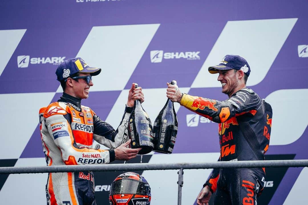 レプソル・ホンダさんのインスタグラム写真 - (レプソル・ホンダInstagram)「#FrenchGP memories. 1️⃣9️⃣/2️⃣0️⃣  What will 2️⃣3️⃣ hold?」5月7日 23時56分 - hrc_motogp