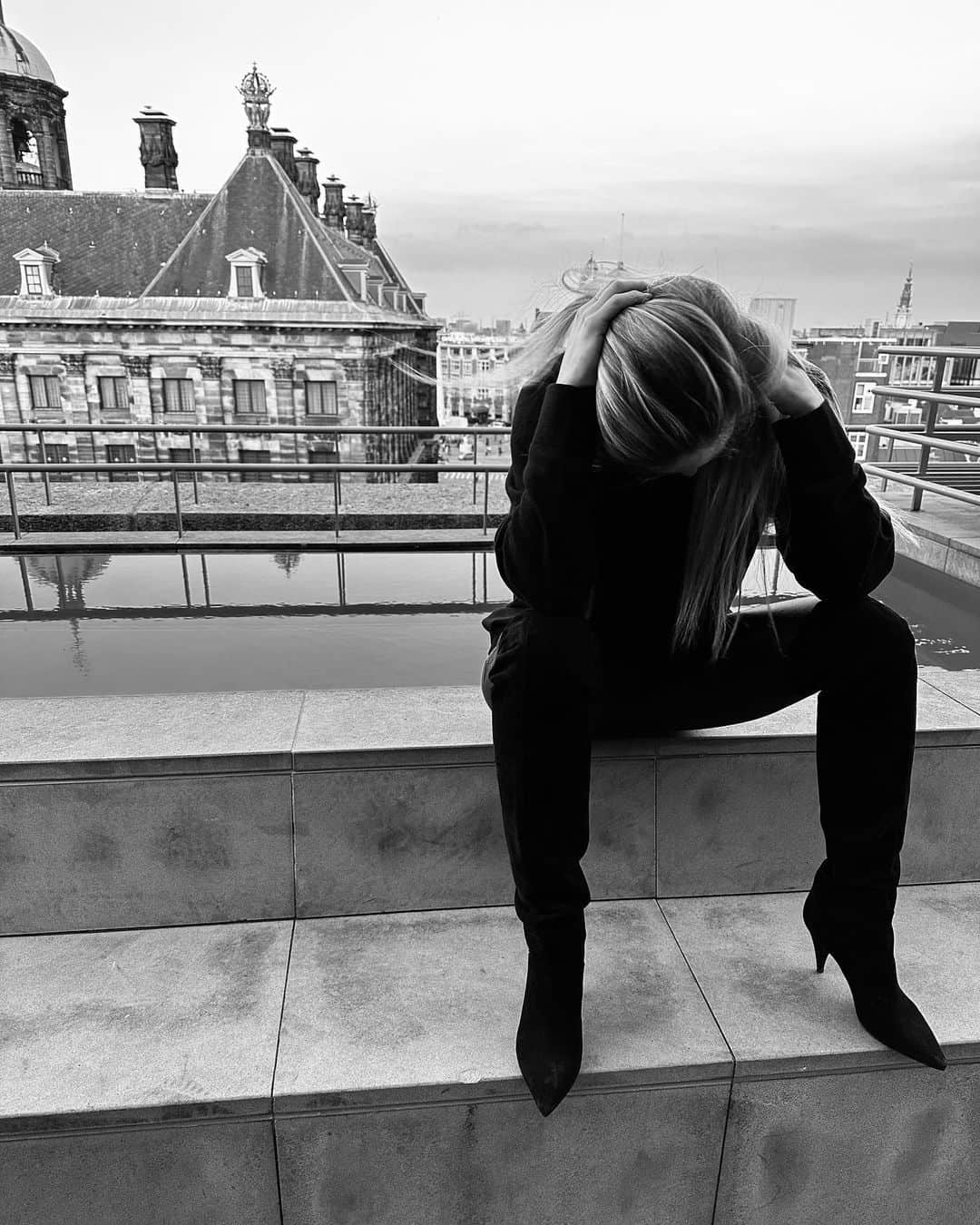バー・ラファエリさんのインスタグラム写真 - (バー・ラファエリInstagram)「🤍」5月8日 0時08分 - barrefaeli