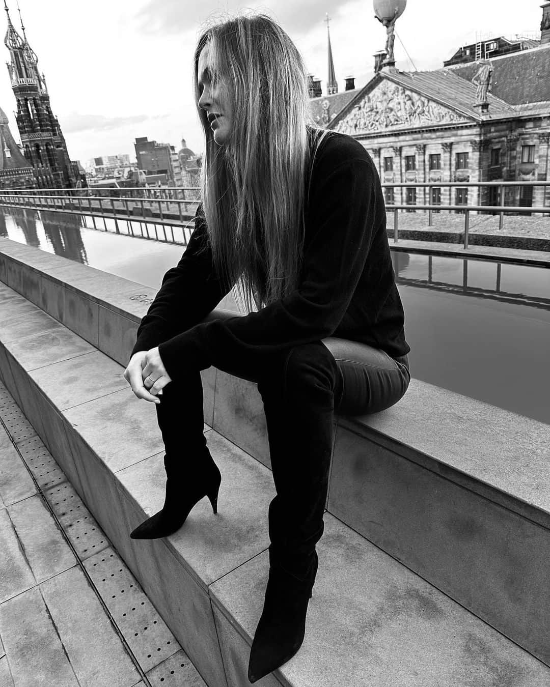 バー・ラファエリさんのインスタグラム写真 - (バー・ラファエリInstagram)「🤍」5月8日 0時08分 - barrefaeli