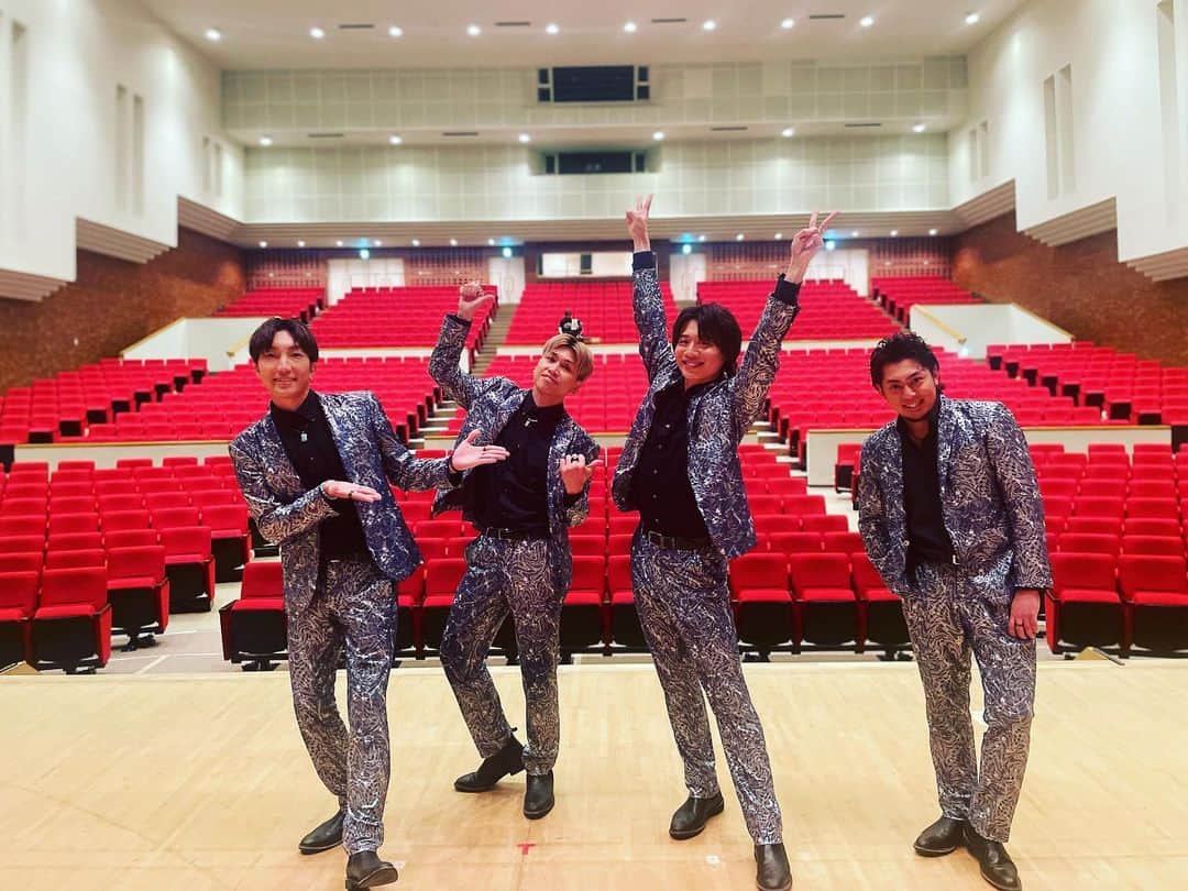 のインスタグラム：「5/7はYOMAの故郷、福島県喜多方市でKITAKATAPLAZA FESTIVALに出演しました！ ライブ前にはKITAKATA CITY FMに生出演させていただき、とても楽しい一日になりました！ 会場までお越しくださった沢山のお客様に心から感謝しています。 また喜多方でライブできる日を楽しみにしています！ 日本に笑顔を！  #斬波  #zanpa」