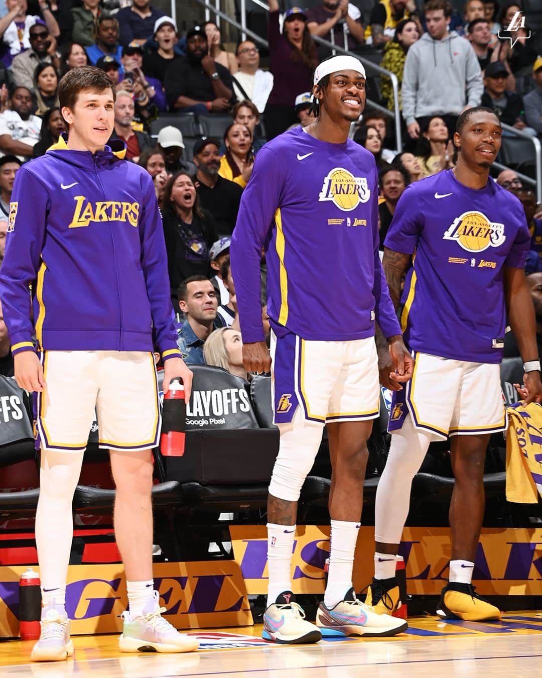 Los Angeles Lakersさんのインスタグラム写真 - (Los Angeles LakersInstagram)「Good win back in Los Angeles ⚡️」5月8日 0時51分 - lakers