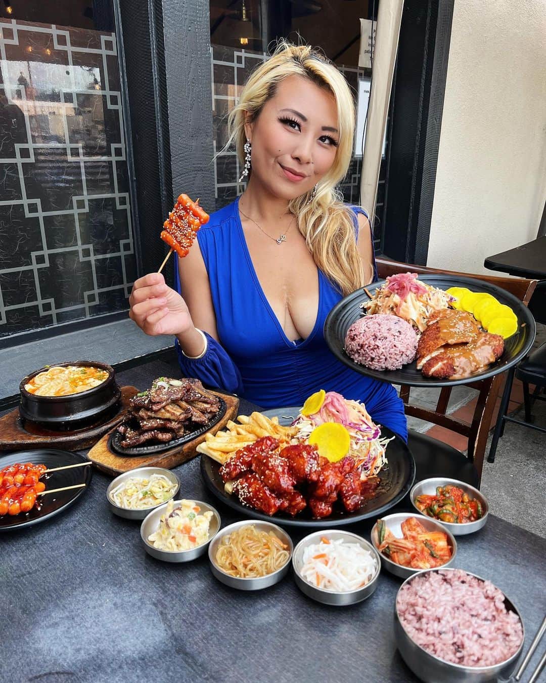 ライナ・ホワンさんのインスタグラム写真 - (ライナ・ホワンInstagram)「Finally a Korean tofu spot that’s spicy enough when I ask for spicy 🌶️🤤🤤🤤    @suralbc has some amazing Korean food you don’t wanna miss out on」5月8日 1時33分 - rainaiscrazy