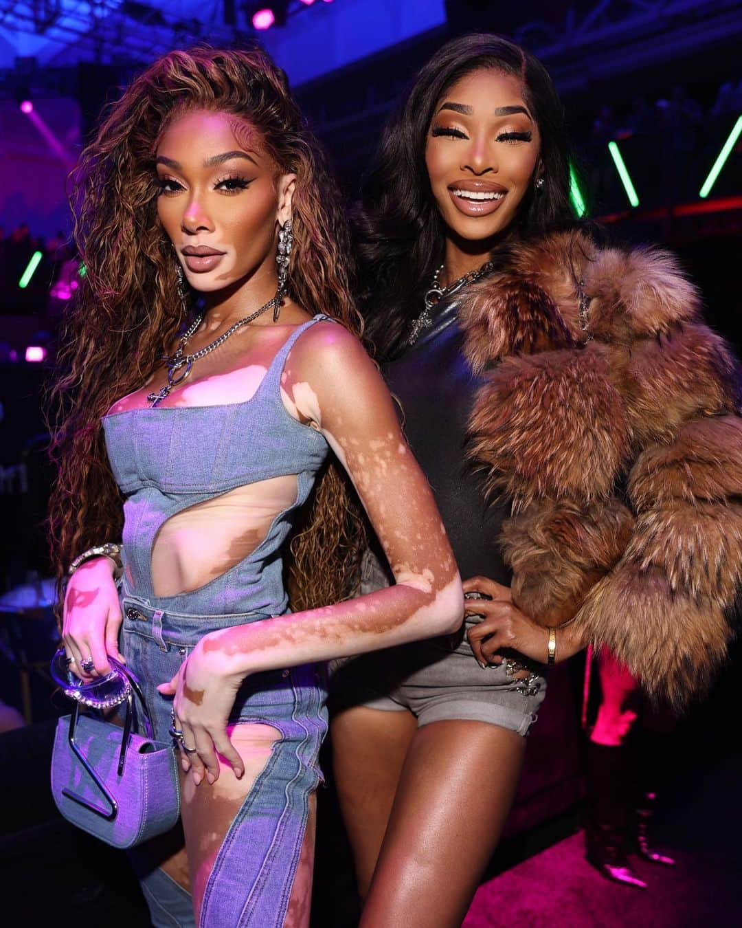 ウィニー・ハーロウさんのインスタグラム写真 - (ウィニー・ハーロウInstagram)「Never a dull moment 💙」5月8日 1時57分 - winnieharlow