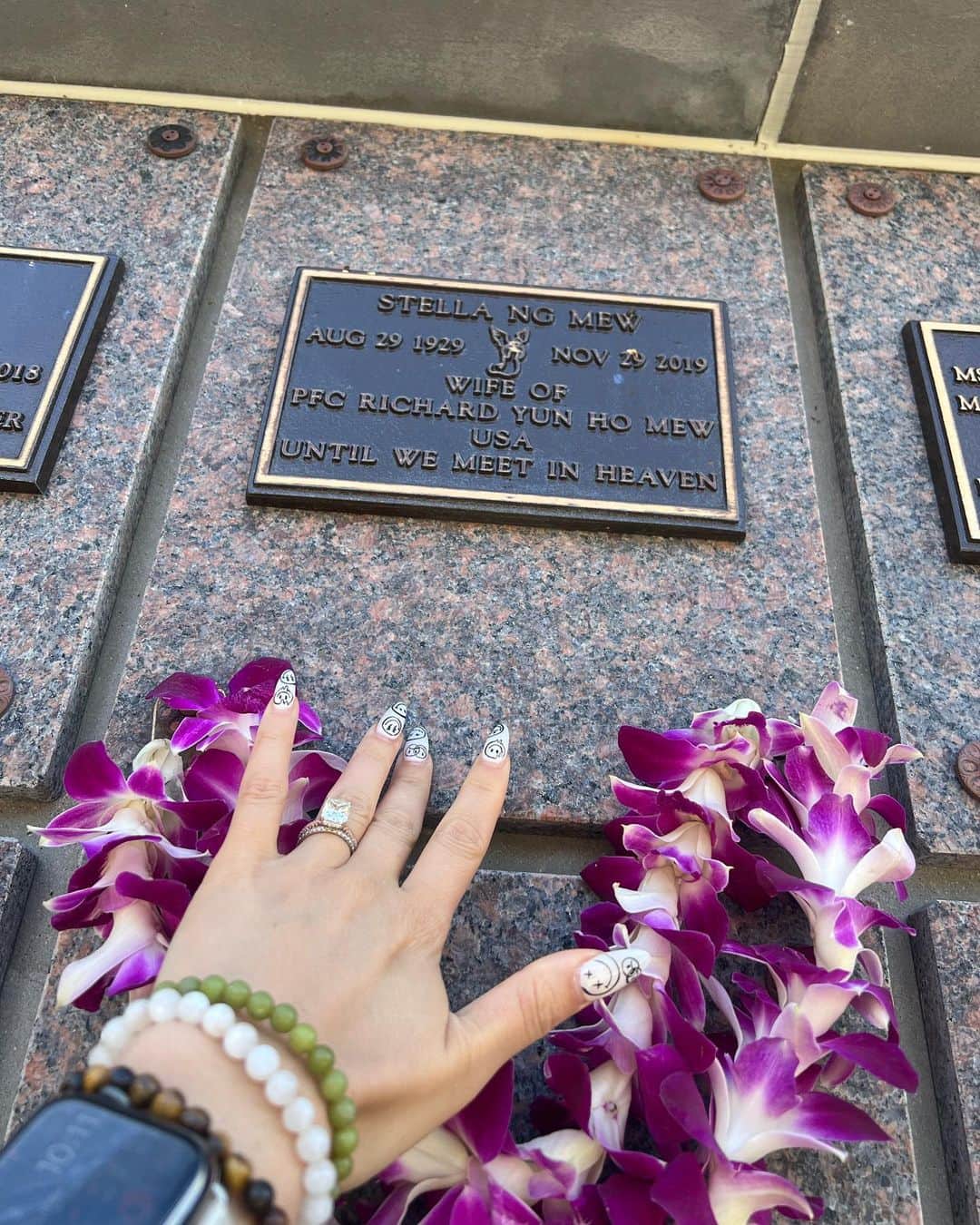ジャネル・パリッシュさんのインスタグラム写真 - (ジャネル・パリッシュInstagram)「Family, views, nostalgia and beach skin 🤍 Hawaii will always be home 🤙🏻」5月8日 1時55分 - janelparrish