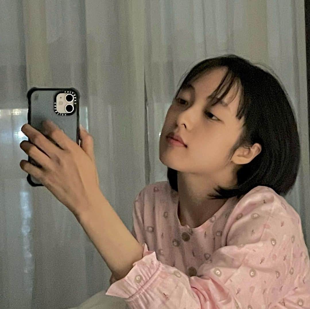 キム・ボラさんのインスタグラム写真 - (キム・ボラInstagram)「#핀란드파파 벌써 4화✨  매주 토, 일 밤 9시 ‘시네마 천국’과 OTT에서도 만나보실 수 있습니다 :)」5月8日 2時22分 - kim_bora95