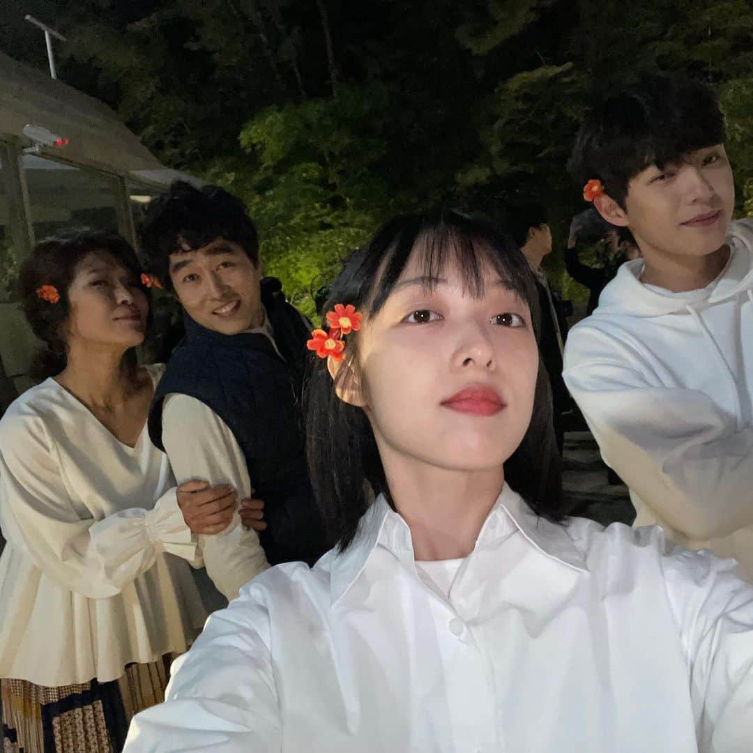 キム・ボラさんのインスタグラム写真 - (キム・ボラInstagram)「#핀란드파파 벌써 4화✨  매주 토, 일 밤 9시 ‘시네마 천국’과 OTT에서도 만나보실 수 있습니다 :)」5月8日 2時22分 - kim_bora95