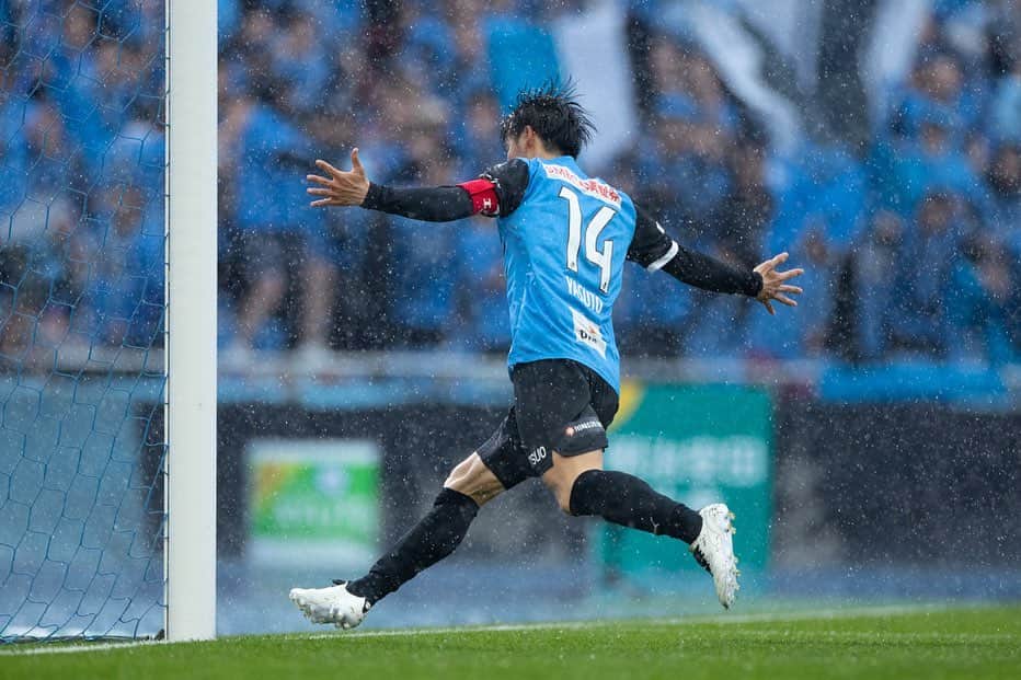 脇坂泰斗のインスタグラム：「ホーム鳥栖戦  リーグ戦3連勝、ホーム初勝利💪 お待たせしました！！  次の多摩川クラシコも勝ちましょう🐬 そのために最高の準備をします！！  #川崎フロンターレ #frontale」