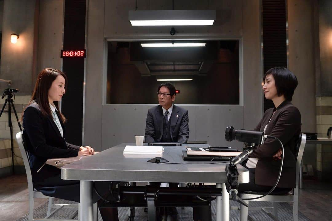 テレビ朝日「緊急取調室」のインスタグラム：「⠀ ／ 🚨「#緊急取調室 SECOND SEASON」 一挙放送2️⃣❗️ ＼  🎬6月16日(金)公開  #キントリ 映画化記念🎉  本日18:00～20:54📣 ￣￣￣￣￣￣￣￣￣ 📺#BS朝日 にて 📌第4〜6話を再放送‼️  この機会にぜひご覧ください🙏✨  ▼詳細はInstagramストーリーをご覧ください👀  次回の放送は… ╭━━━━━━━━━━╮  　 🚨5月15日(月)🚨 　18:00～20:54です‼ ╰━ｖ━━━━━━━━╯ ⠀ お見逃しなく💥  #天海祐希」