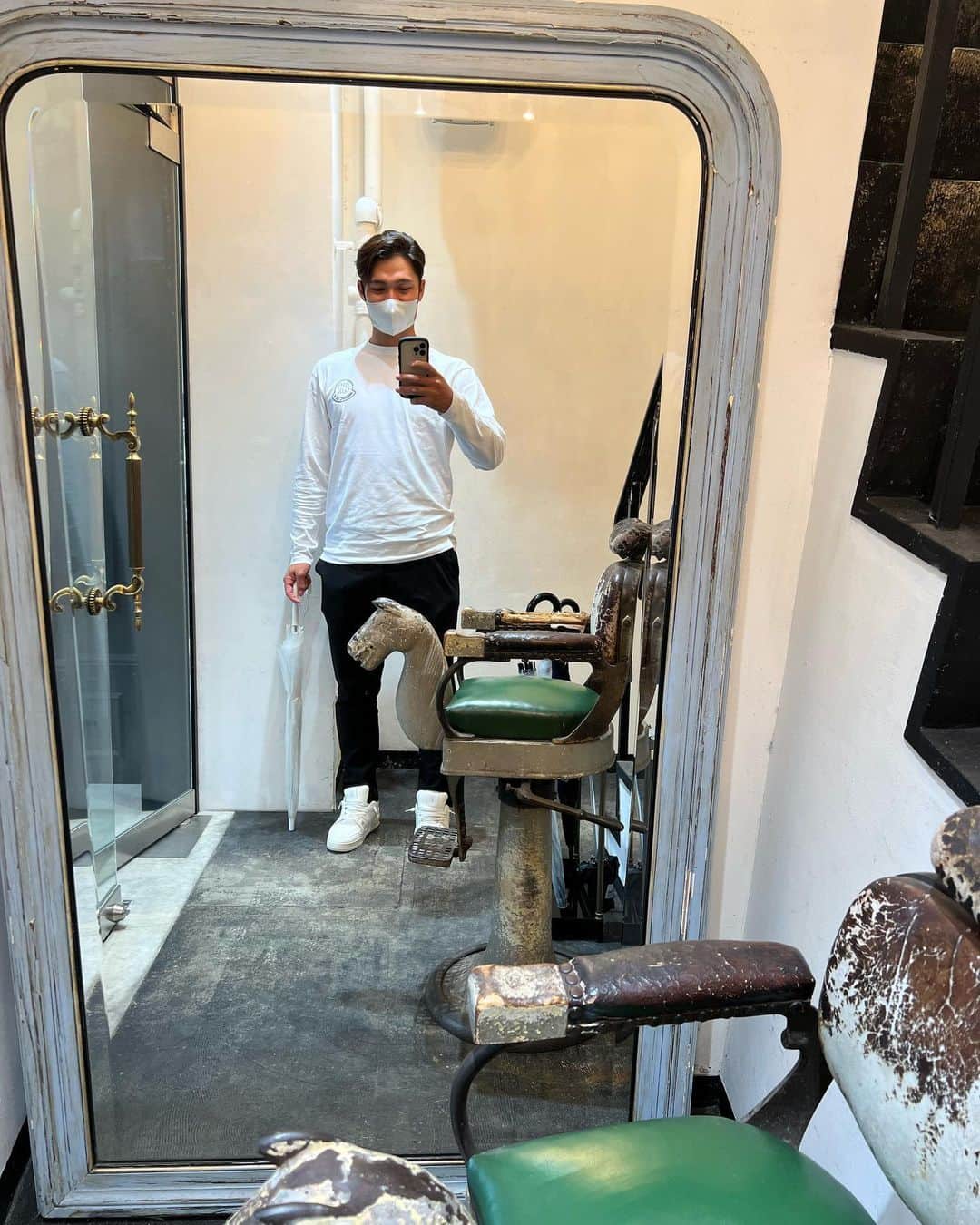 西純矢のインスタグラム：「May   もう5月 雨で中々投げれてませんが、 ポジティブに準備期間だと捉えて 頑張ります！  #西純矢」
