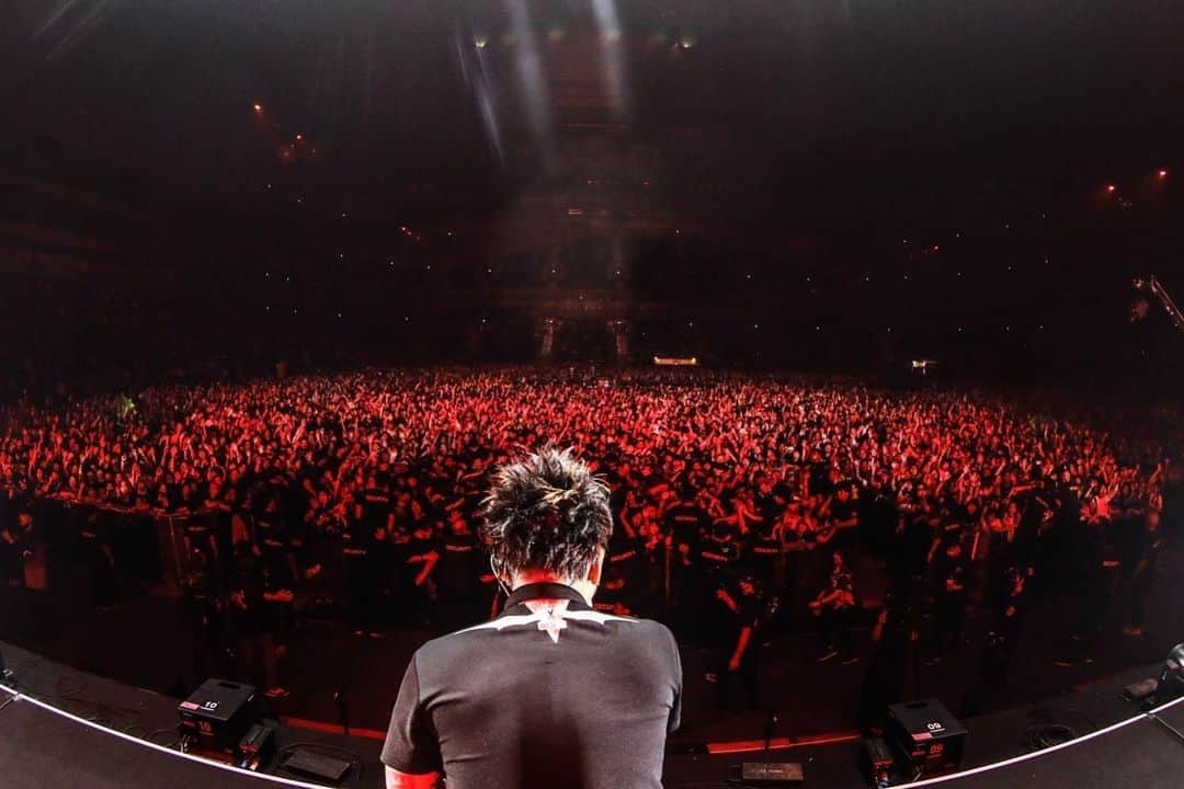 MAH さんのインスタグラム写真 - (MAH Instagram)「VIVA LA ROCK 2023 at Saitama Super Arena.  #SiM #ビバラ  📷 @kouhey0622」5月8日 12時57分 - mahfromsim