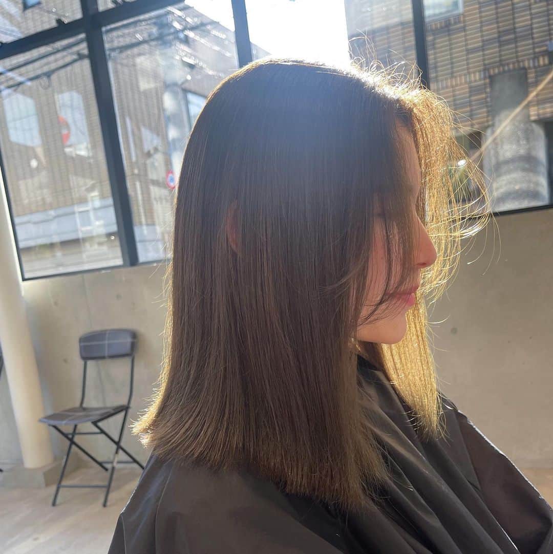 のインスタグラム：「. ブリーチなしOlive color  ブリーチしなくても透明感のある カラーがオススメです！」