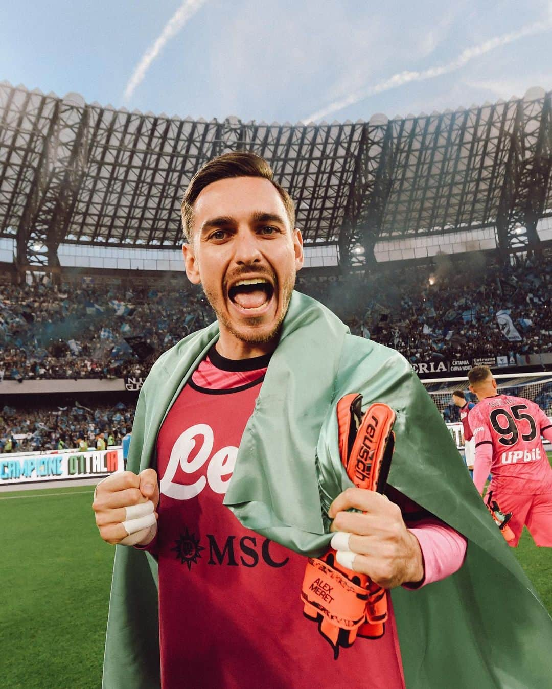 SSCナポリさんのインスタグラム写真 - (SSCナポリInstagram)「🙌 #Napul3…INCOMPARABILE   💙 #ForzaNapoliSempre #TuttoPerLei」5月8日 5時43分 - officialsscnapoli