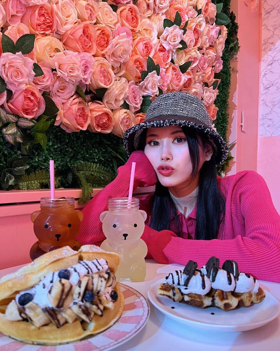 嘉瀬美月さんのインスタグラム写真 - (嘉瀬美月Instagram)「💗💓💕 ⁡ ┈┈┈┈┈┈┈┈┈┈┈┈┈┈┈┈┈┈┈┈┈┈┈┈ ⁡ ⁡ 新大久保でみつけた可愛いカフェ🧸💗 ⁡ ⁡ ⁡ #portrait #Japanese #Japanesemodel  #Asian #tokyomodel #photoshooting #photo  #ポートレート #ポートレートモデル #東京写真部 #東京モデル #東京ポートレート  #サロンモデル #サロモ #フリーランスモデル  #攝影 #寫真 #攝影日記 #新大久保 #新大久保カフェ ⁡ ⁡ ┈┈┈┈┈┈┈┈┈┈┈┈┈┈┈┈┈┈┈┈┈┈┈┈」5月8日 6時02分 - meeeeetamm