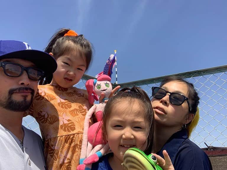 AIのインスタグラム：「Happy kids day🫶🫶🫶 遅くなりましたがみんなどんなこどもの日でしたか？ 子供は元気が1番。 こーやってみんなで過ごせることに感謝です✨✨✨  さあ今日もまた頑張っていきましょーーーーーーーーーーーーーーーーーーーーーーーーーーーーっっっっ  Hope everybody have a great day…✌️💛」