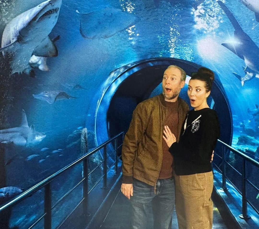 ケヴィン・サスマンのインスタグラム：「This was super scary you guys, and not at all green screened.   #sealifemelbourne」