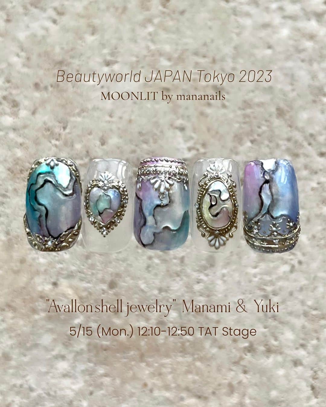 mananailsのインスタグラム：「@mananails × @moonlit_yuki  初めてコラボでステージ出演します😍❤️‍🔥  うるうるぷるぷるのアバロンシェルを再現したジュエリーで これからの季節にぴったり🫶🏼🧊  15日12:10〜12:50 TATステージでお待ちしております🤍」
