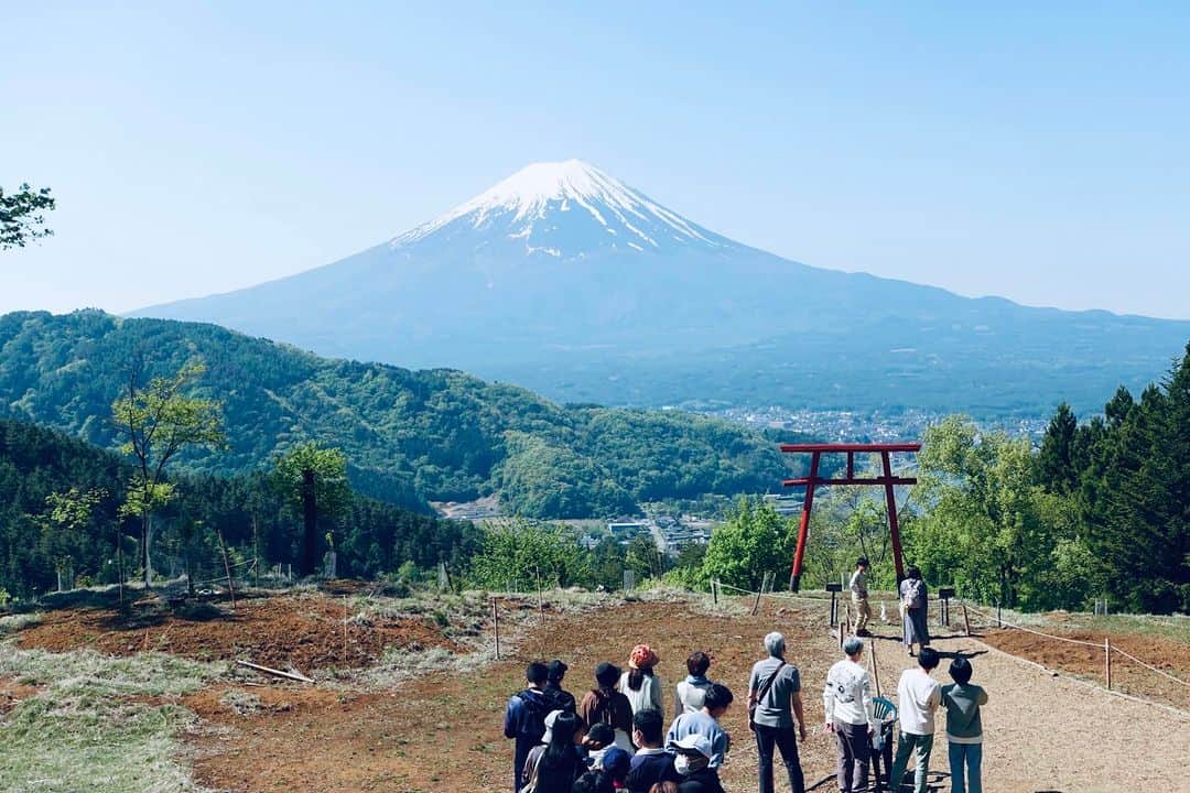 阿部浩貴さんのインスタグラム写真 - (阿部浩貴Instagram)「ゴールデンウィークに、富士参拝。 完璧な富士山でした。」5月8日 8時01分 - updown_abe