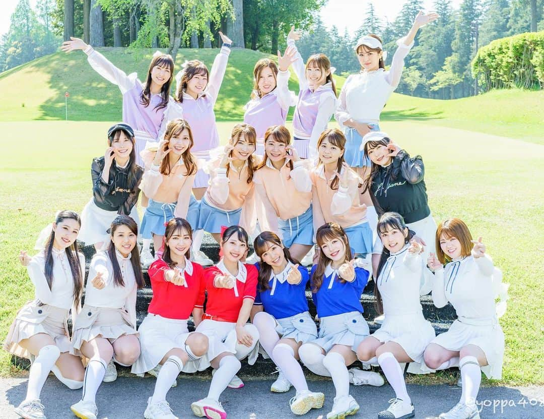 J.JANE JAPANさんのインスタグラム写真 - (J.JANE JAPANInstagram)「. 2023.4.19 ⛳️ 四街道ゴルフクラブにて 4つ子&双子コーデ会を開催いたしました✨  ご参加頂いた皆様ありがとうございました✨ 天気も良く最高なコンペ日和でした⛳️  J.JANE CUPをきっかけに仲間ができたり、 ゴルフする機会が増えたりと色々な出会いやきっかけとなったと聞くことも多く嬉しいです。  イベントを通じて 一度J.JANEのウェアの着心地の良さ、デザイン性を体感して頂けたらと思い開催しております。  また秋以降、 イベントなど開催する際は、 Instagramにて告知させて頂きます♡  🇯🇵 https://www.j-jane.jp/  ⋱⋰ ⋱⋰ ⋱⋰ ⋱⋰ ⋱⋰ ⋱⋰ ⋱⋰  #韓国ゴルフウェア#ゴルフウェア#ゴルフウェアレディース #可愛いゴルフウェア#j_jane#ゴルフウェアセレクトショップ #人気ゴルフウェア #ゴルフ女子#ゴルフ女子コーデ」5月8日 8時46分 - j.jane_japan