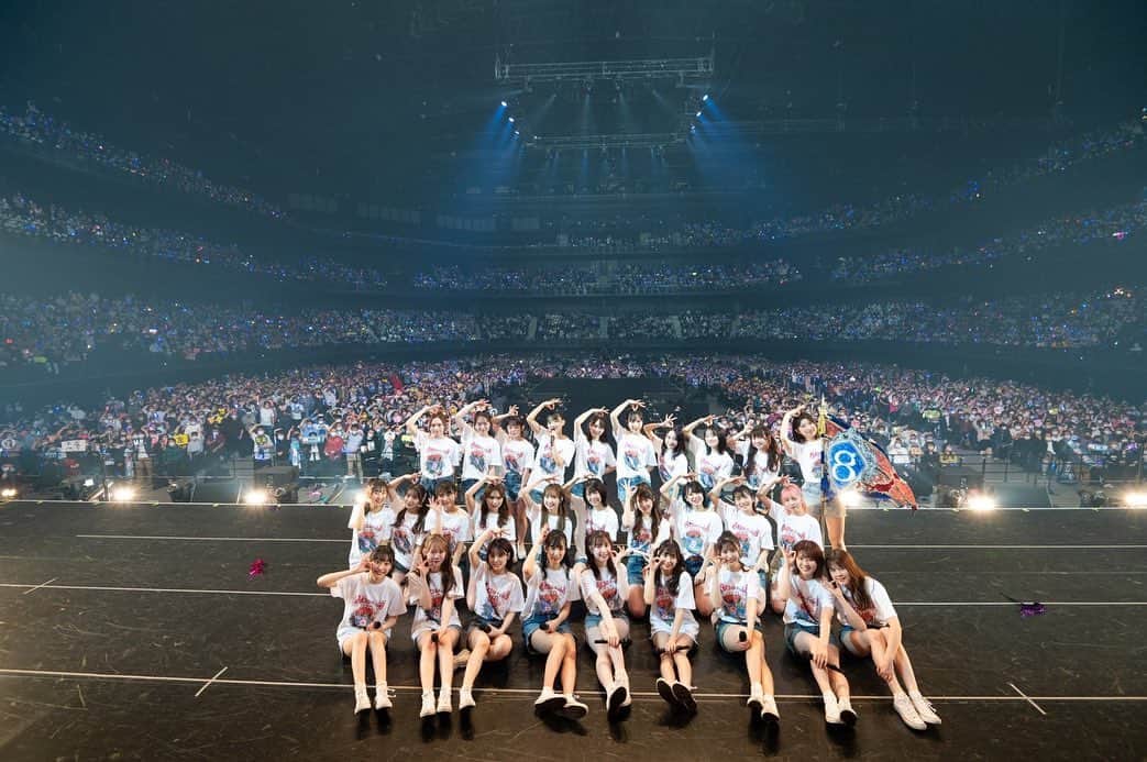 吉田華恋のインスタグラム：「team8 forever🚗♡ チーム8に出逢えて良かった！ 一生だいすき！！！！」