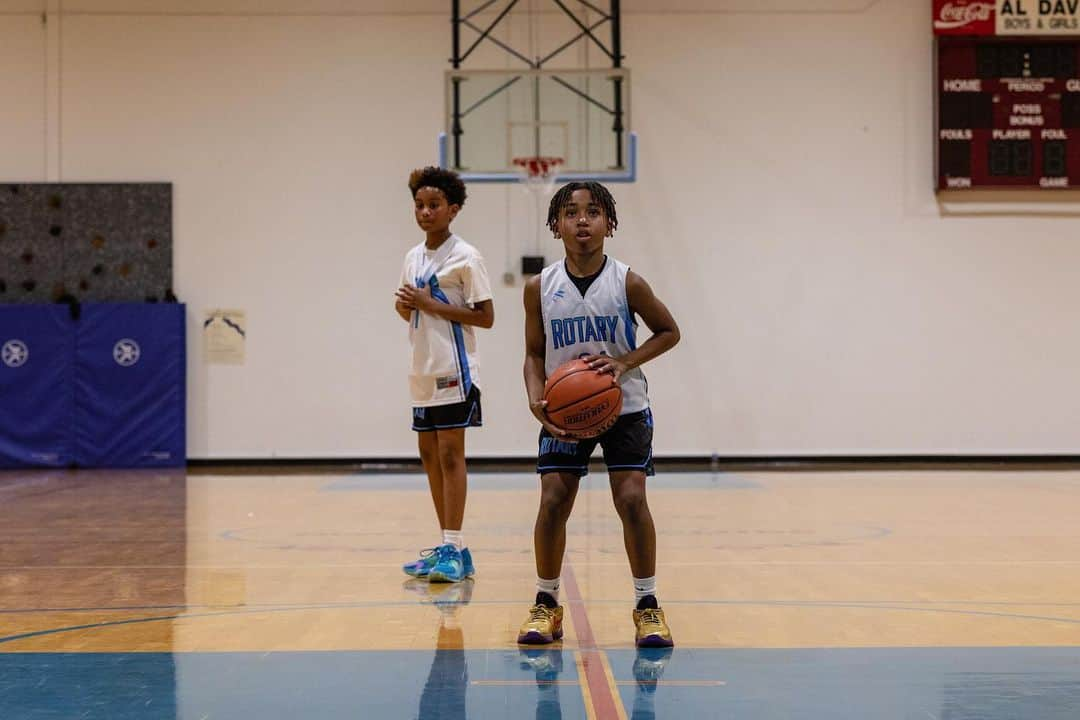 アイザイア・トーマスさんのインスタグラム写真 - (アイザイア・トーマスInstagram)「THE GREATS!!! Love seeing my guys continue to get better and enjoy their own journey with this game  #SLOWGRIND 🏀🏁🙏🏾  📸: @teejayregan」5月8日 8時54分 - isaiahthomas