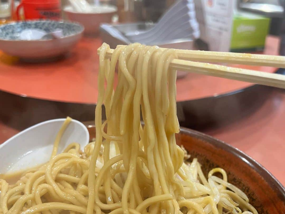 SUSURUさんのインスタグラム写真 - (SUSURUInstagram)「コスパ日本一！ 荻窪の名店にて日曜限定の味噌ラーメン。 好き。 #susuru_tv #ら〜めん高尾 #荻窪 #東京 #味噌ラーメン #うまい  #ラーメン #らーめん #ramen #ラーメン部 #ramennoodles #毎日ラーメン生活 #麺スタグラム #japaneseramen #japanramen #foodstagram #foodie #noodles #instanoodle #instaramen #instafood #コスパ #東京ラーメン #味噌」5月8日 11時26分 - susuru_tv