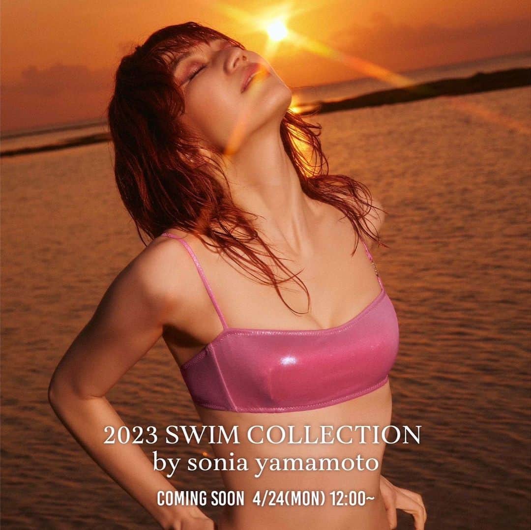 山本ソニアのインスタグラム：「👙情報解禁👙 RAVIJOUR SWIM COLLECTION  by sonia yamamoto  RAVIJOURの水着コレクションのディレクションをさせていただきました🙇🏻‍♀️💗嬉しいいいい😆💗  予約販売は4/24(金)12:00 RAVIJOUR公式オンラインストアにて発売予定です✨  色んなタイプの水着があるのでお楽しみに‼️  また、当日18:00よりRAVIJOURさんのアカウントで⚠️インスタライブ⚠️ もします☑︎ こだわりが詰まった商品のご紹介などする予定なのでぜひチェックしてください🫶🏻  ▽詳細 予約販売：2023年4月24日12:00 **お届けは5月中旬より順次発送 通常販売：2023年5月25日(直営店舗は26日) LIVE：2023年4月24日18:00  @ravijour_official #RAVIJOUR #ラヴィジュール #水着 #swimwear」