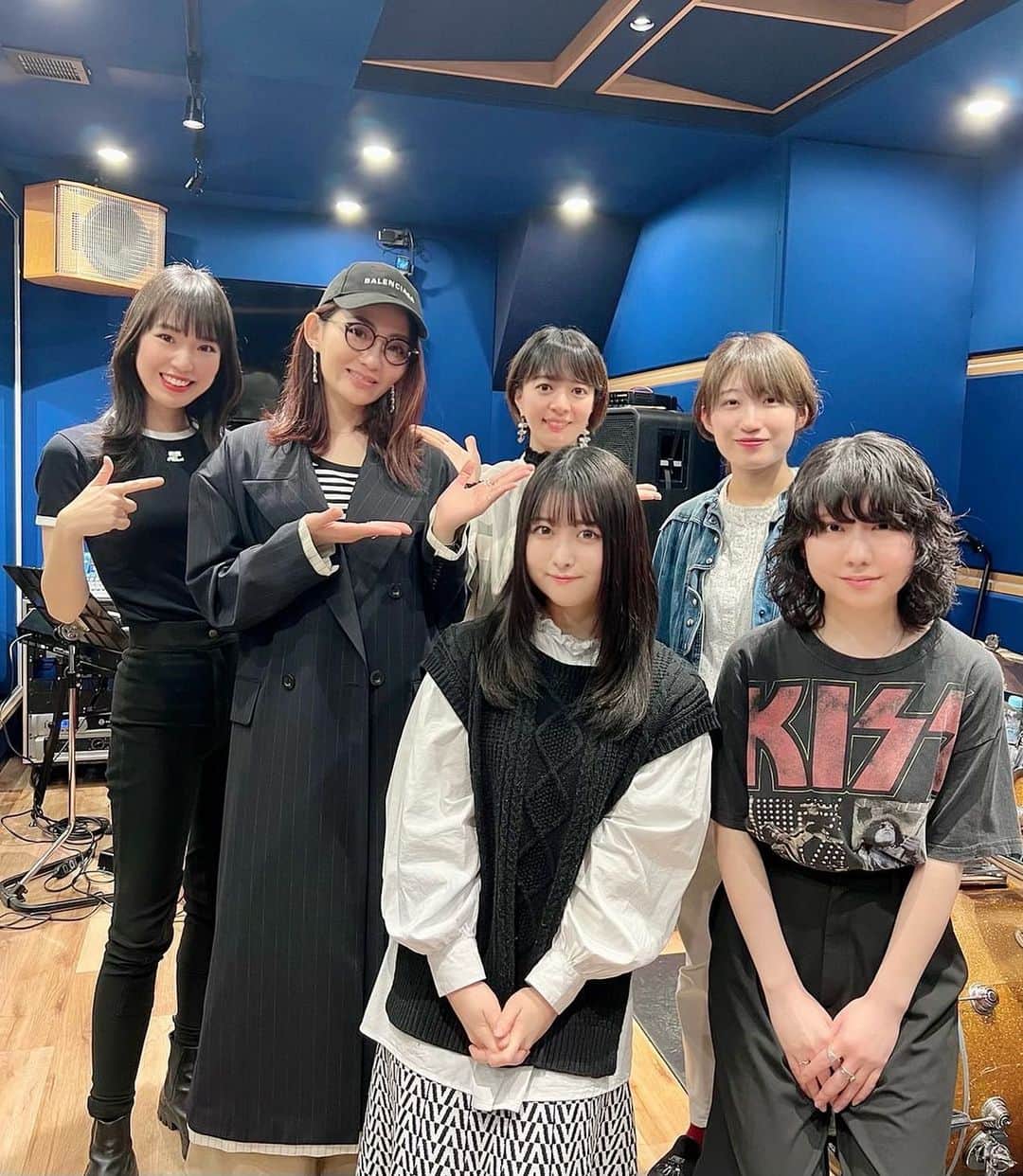 宮本美季のインスタグラム：「4／18コットンクラブ、ラストリハでちた❤️楽しみでしかない😏若手のガールズパワー、ぱないっす😍我ながら良いセットリスト…ぐふっ。お楽しみにー！ 残席わずかですので、まだの方でみたい！って方、ご予約お急ぎくださいませ。  #女子ジャズバンド　#コットンクラブ #バンド名近々公開」