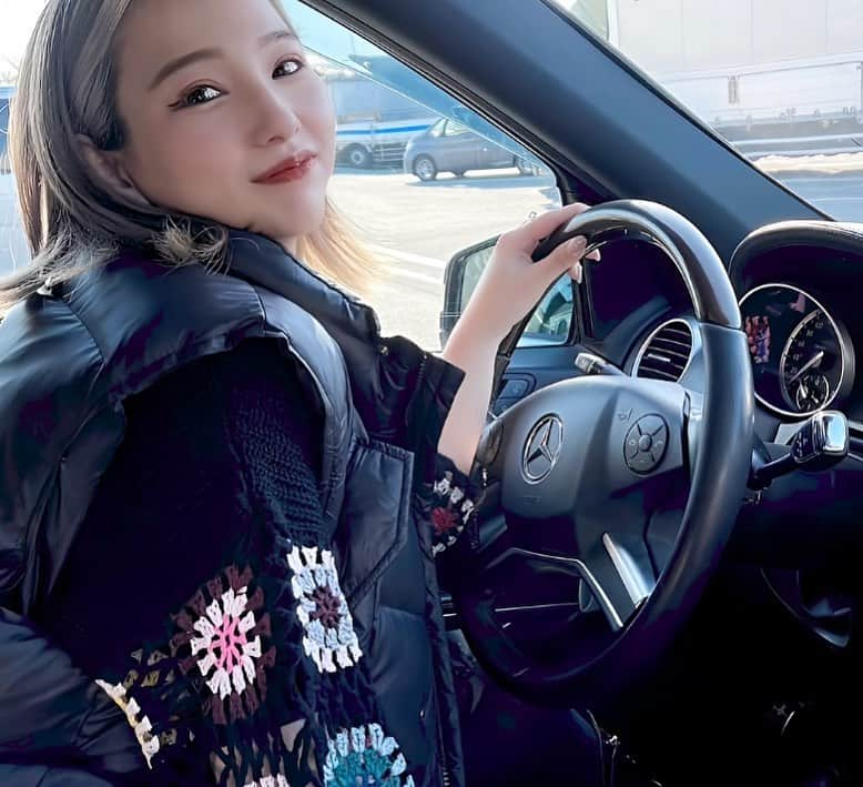 MIOのインスタグラム：「🚗💭🚕💨‪🚙=꒱‧*‬🚗💕💨」