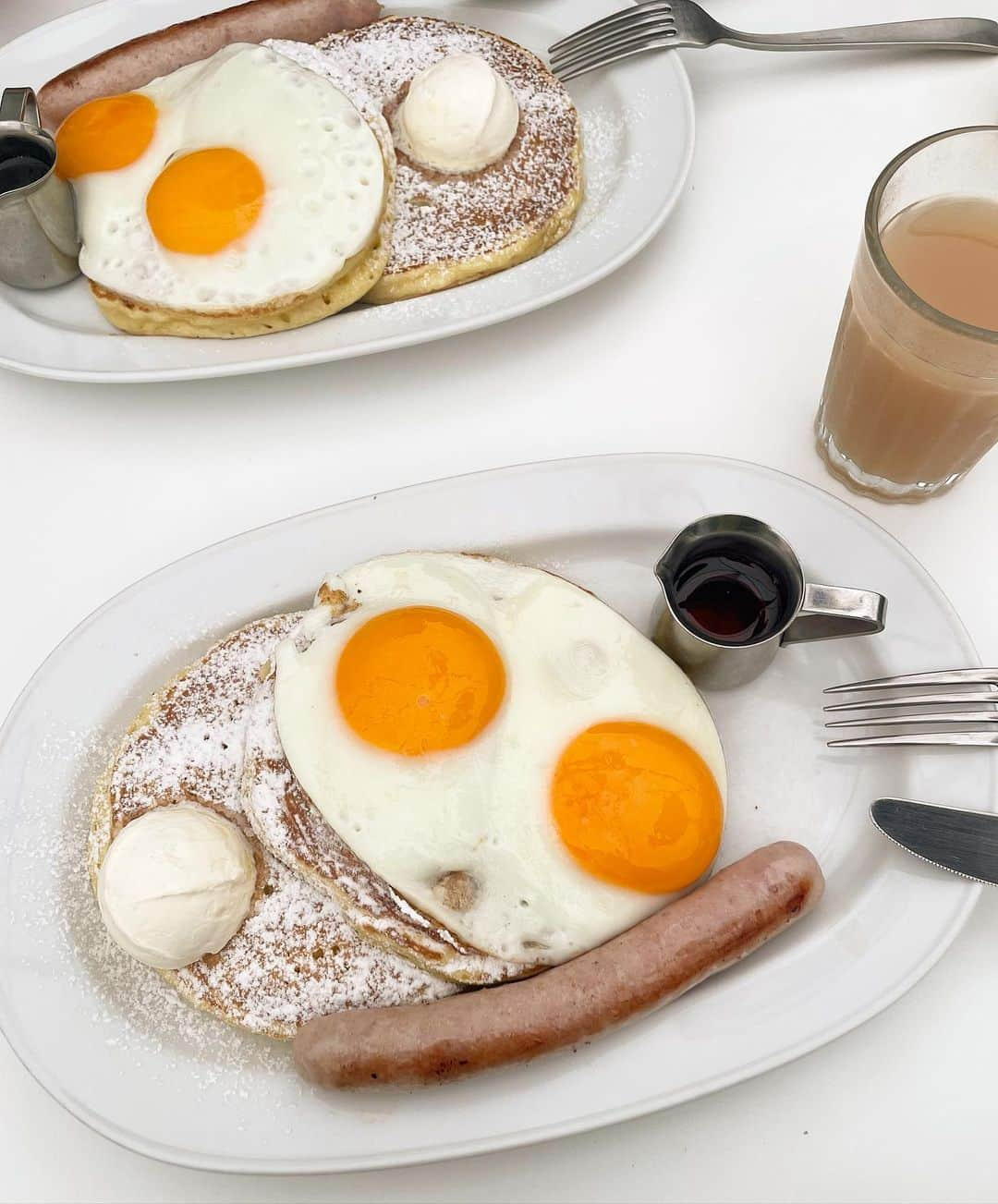 ちはるさんのインスタグラム写真 - (ちはるInstagram)「⁡ ⁡ ⁡ そしてこれが美味しかった朝ごはん🥞🥓🍯」4月14日 20時00分 - 21__chr