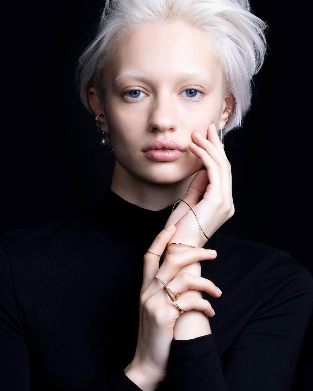 Hirotaka Jewelryのインスタグラム：「ELEGANT EDGE #hirotakajewelry」