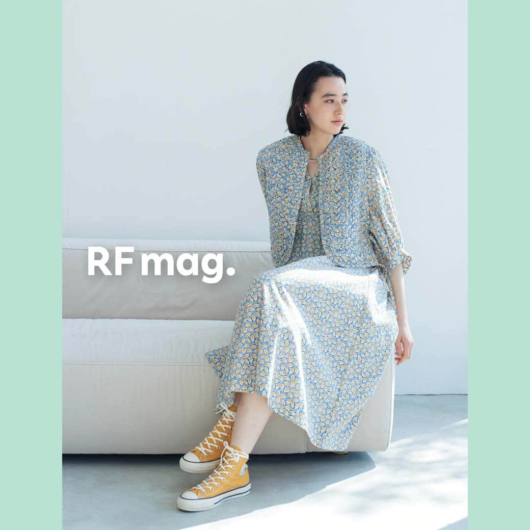 スタイライフさんのインスタグラム写真 - (スタイライフInstagram)「Rakuten Fashionで毎月お届けしているウェブマガジン RF mag. の最新号がリリース。 今月のテーマは【「1枚でおしゃれ」が叶う。私を彩る、とっておきのワンピース】  レイヤードも楽しい、軽快な小花柄。  〈ソレイアード〉らしいリバティプリントのワンピース。柔らかく肌触りのよいコットン素材を採用、絶妙な開きのVネックや七分袖を取り入れて、フェミニンなムードと着心地のよさを両立。同柄で展開されるジレは、生地を編み込んだ凹凸感のあるワッフル加工が特徴的。せっかくならば、旬度高めなコンビネーションで満喫したい。足元は、小花柄と色をリンクさせたスニーカーでカジュアルダウン。  RF mag.はプロフィールのリンク→バナー、またはこちらのリンクからご覧いただけます▼ https://brandavenue.rakuten.co.jp/contents/rfmag/  ▽Rakuten FashionはプロフィールのURLからCHECK。 @rakutenfashion  さらに、アプリからの購入でポイント最大2倍！ 📱アプリダウンロードはプロフィールのハイライトからご覧ください。  #RakutenFashion　#楽天　#Rakuten　#RFmag　#アールエフマグ　#WEBマガジン　#ファッションマガジン　#souleiado　#ソレイアード　#ワンピース　#onepiece　#リバティプリント　#ジレ　#スニーカー　#fashion　#ファッション　# ピアス　#ネックレス　#ベスト　#ファッション好きな人と繋がりたい　#服好きな人と繋がりたい　#春コーデ　#春夏コーデ　#夏コーデ　#お出かけコーデ」4月14日 12時00分 - rakutenfashion